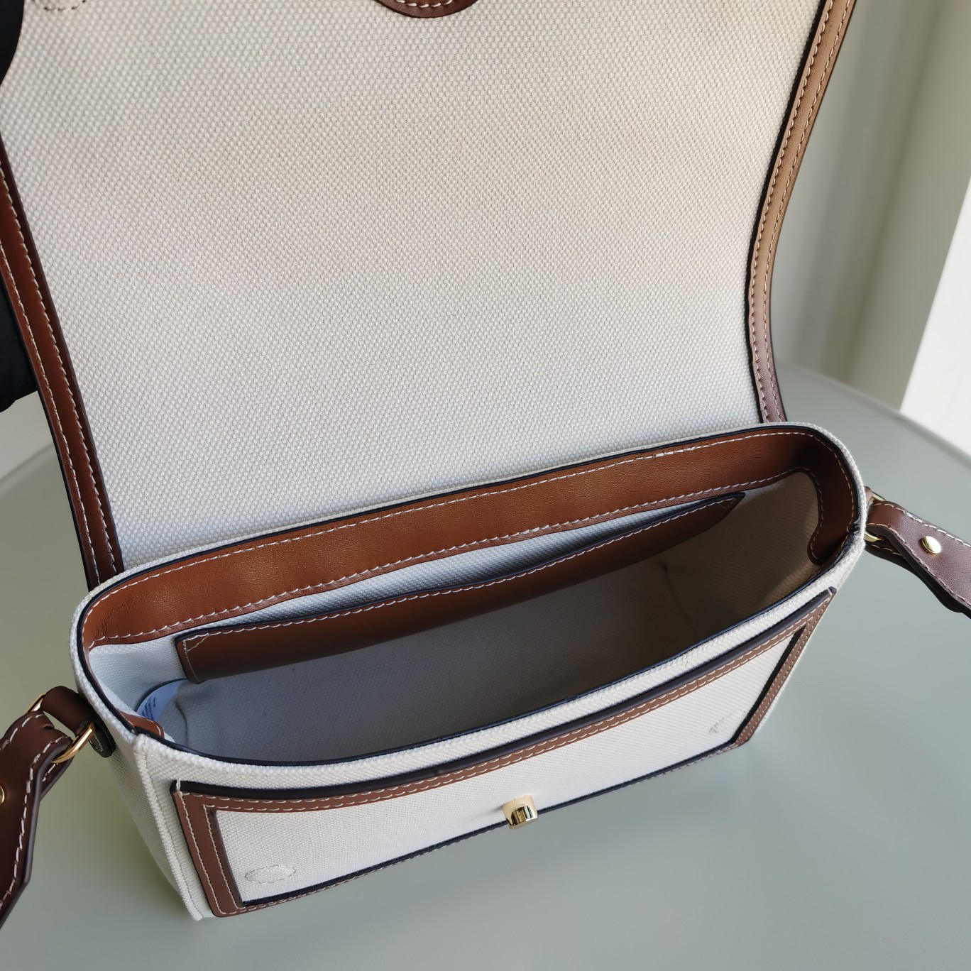 Burberry bag-110