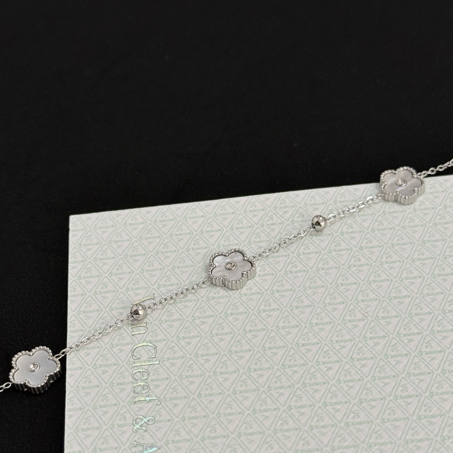 Van Cleef & Arpels Bracelet-37