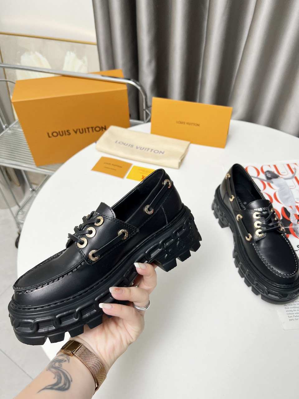 LV women's leather shoes-50