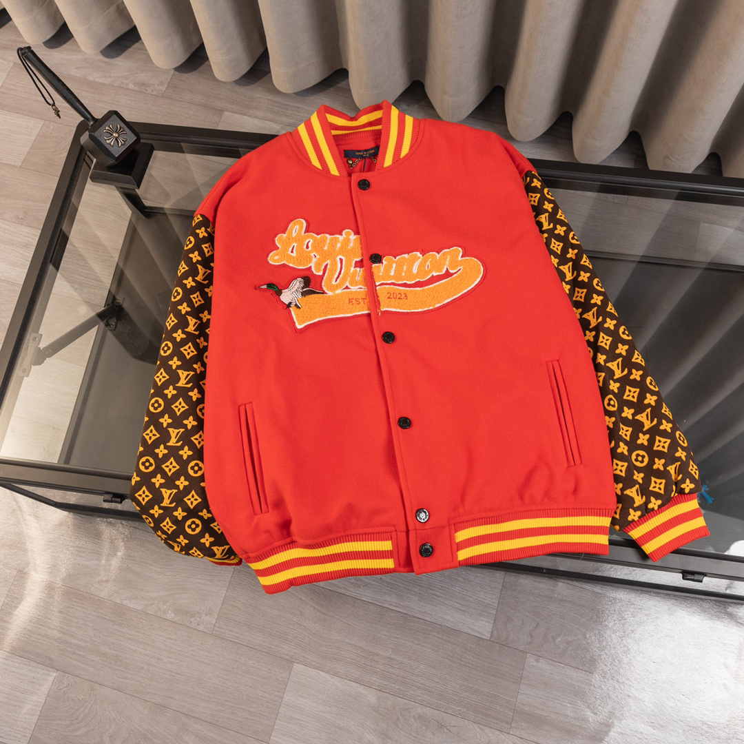 LV Clothing-312