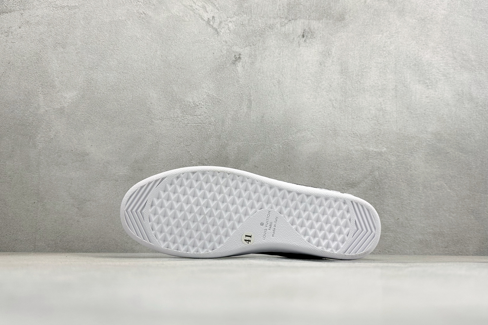 Lv Sneakers-252