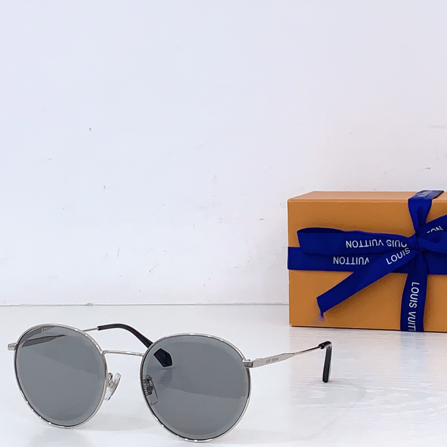 LV glasses-71