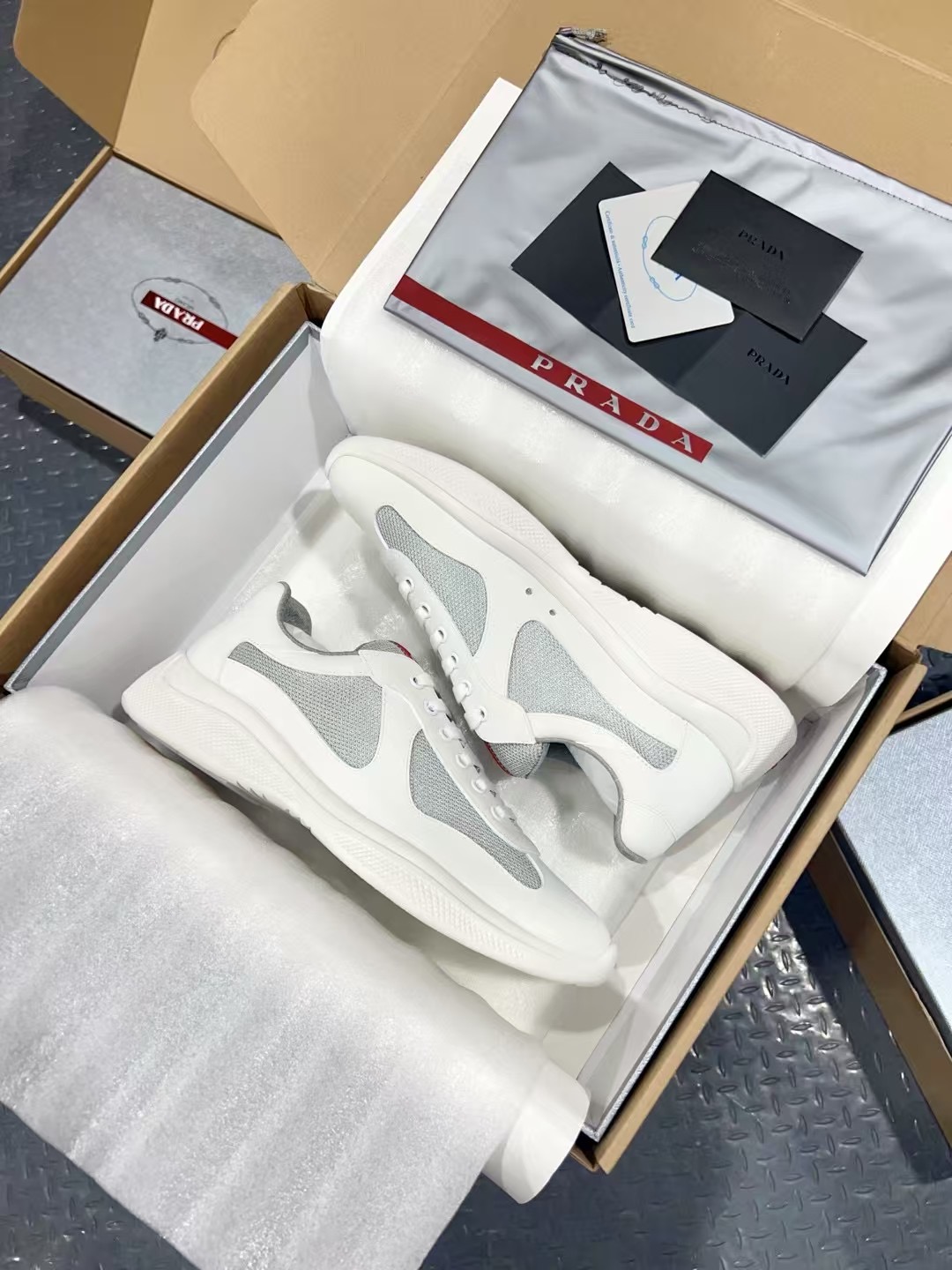 Prada Sneakers-190
