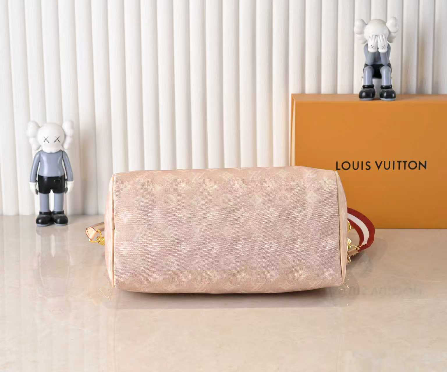 Louis Vuitton bag-137