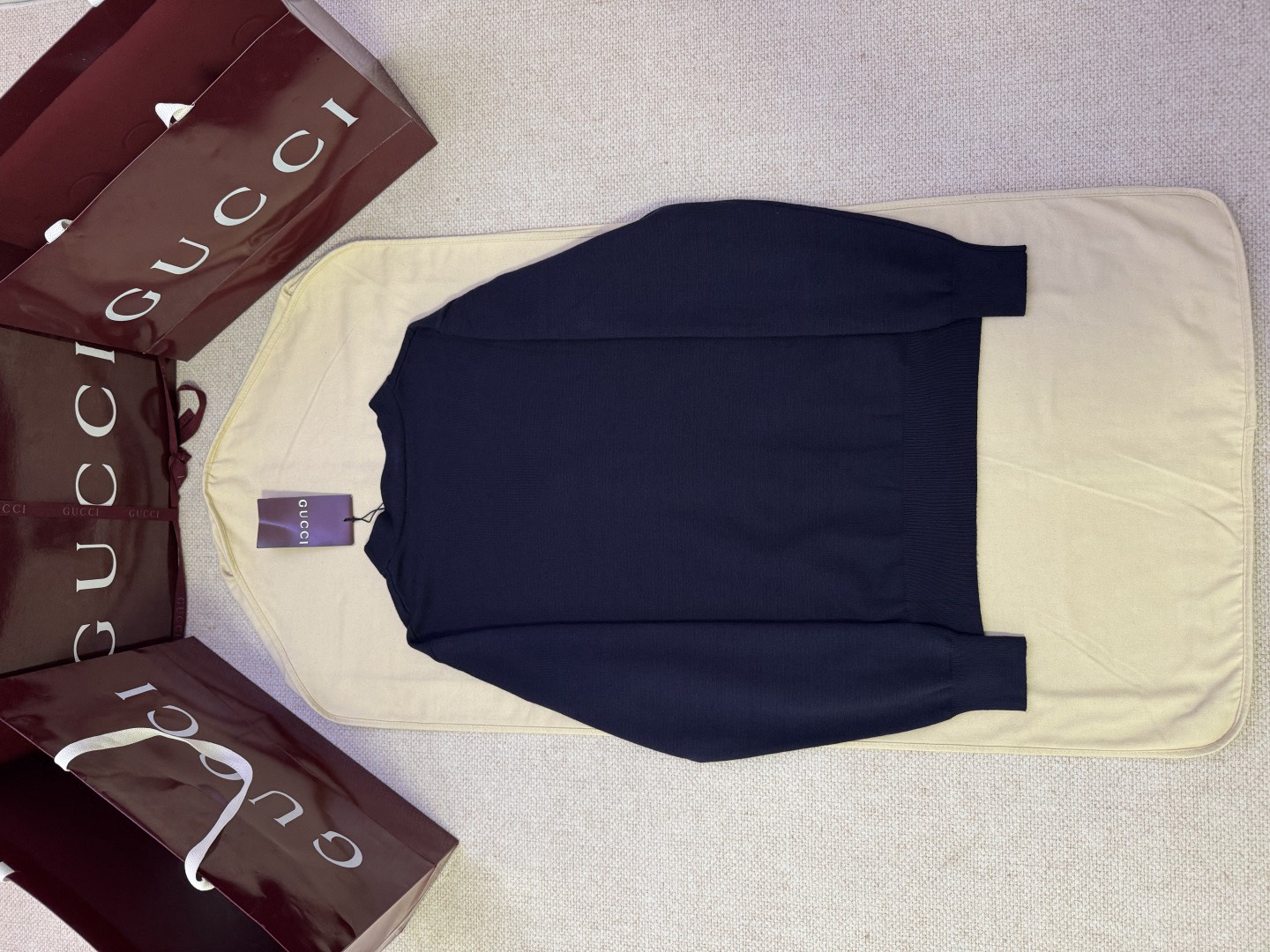 Gucci Clothing-4