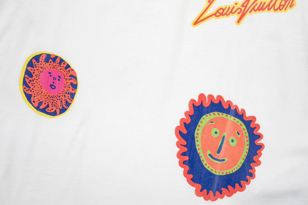 LV clothing-124