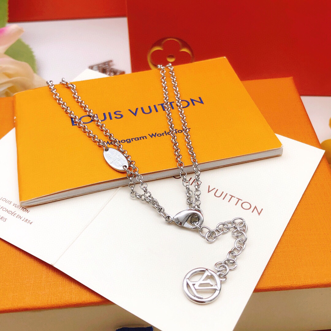 LV necklace-69