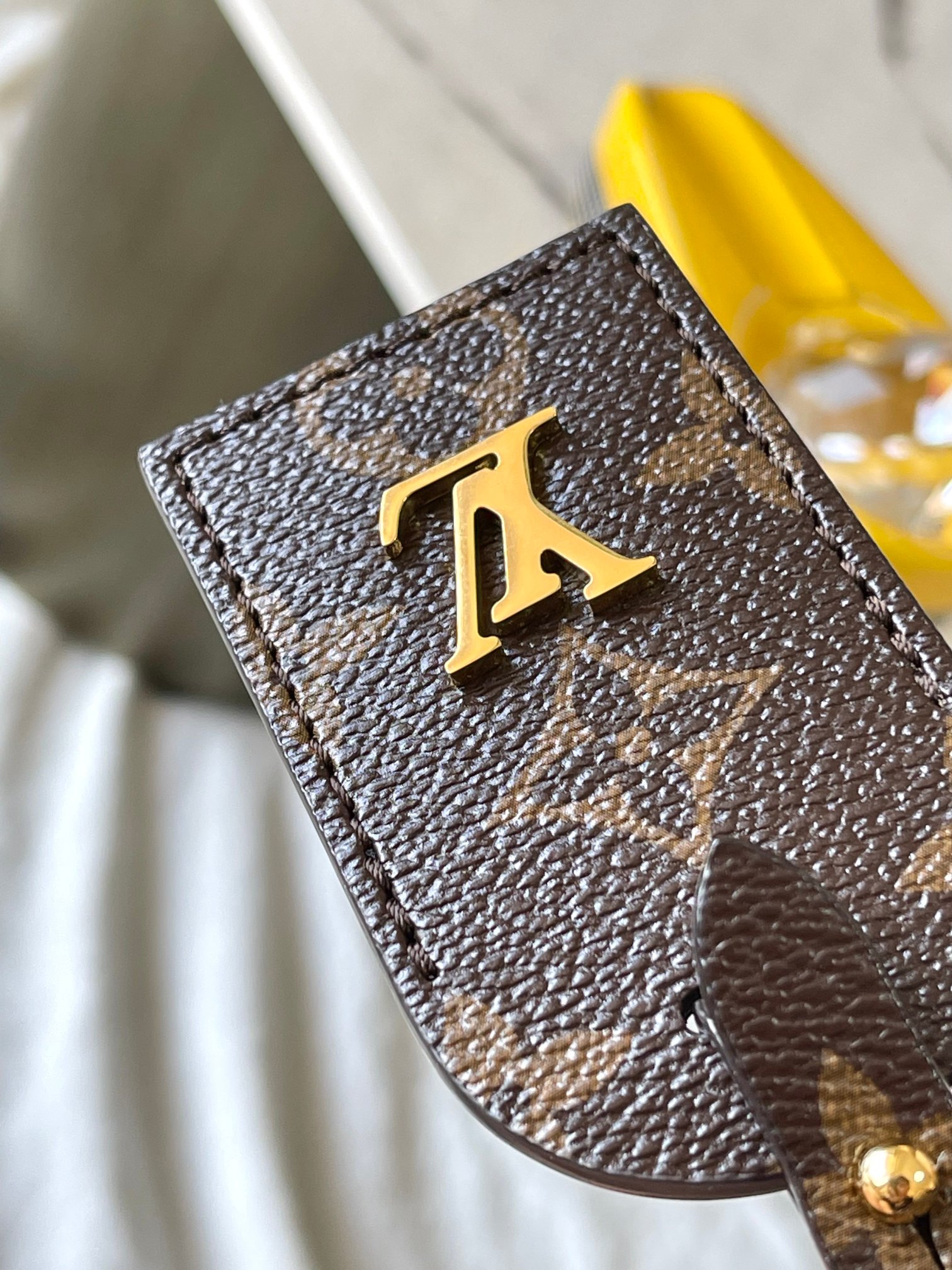 Louis Vuitton bag-206
