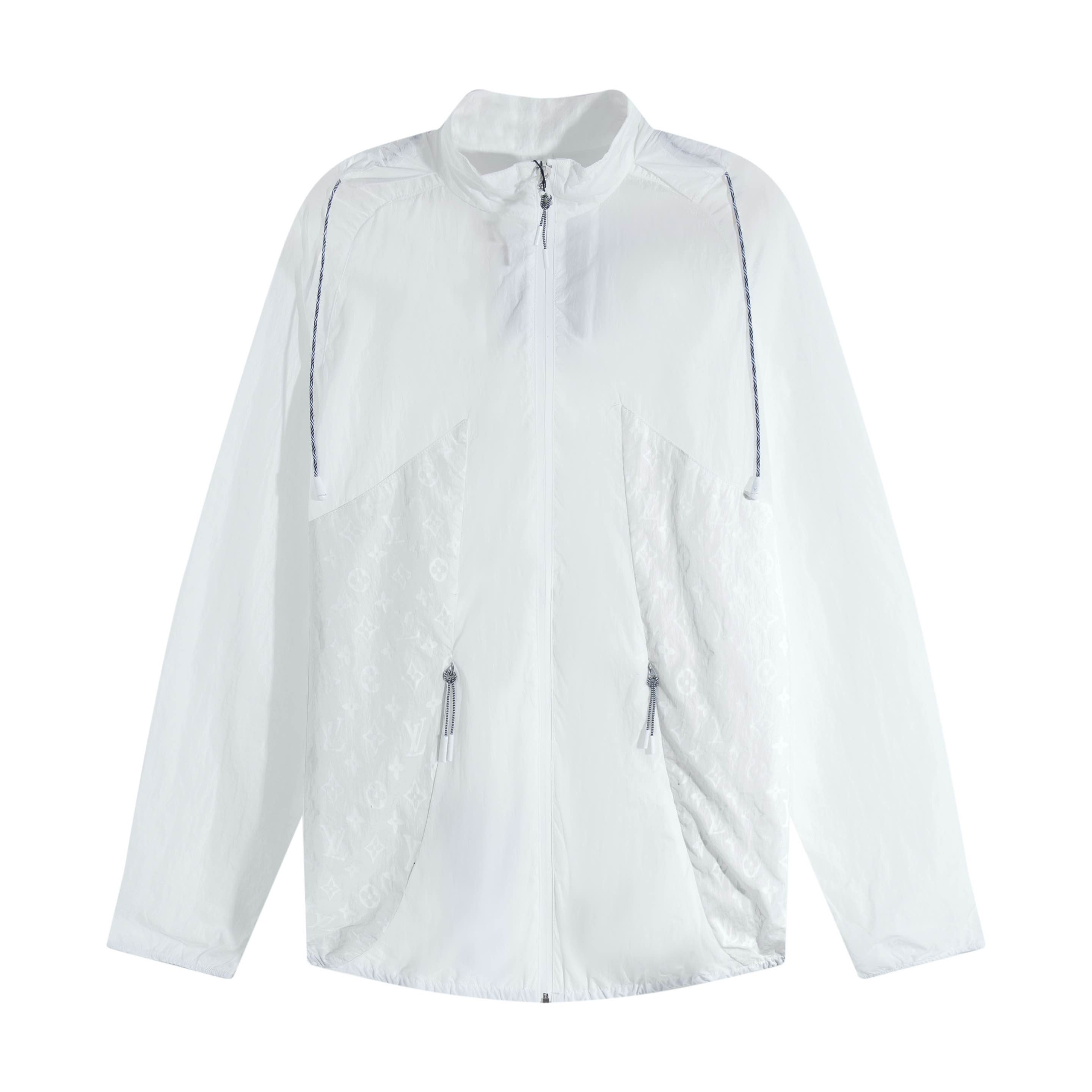 LV Clothing-345