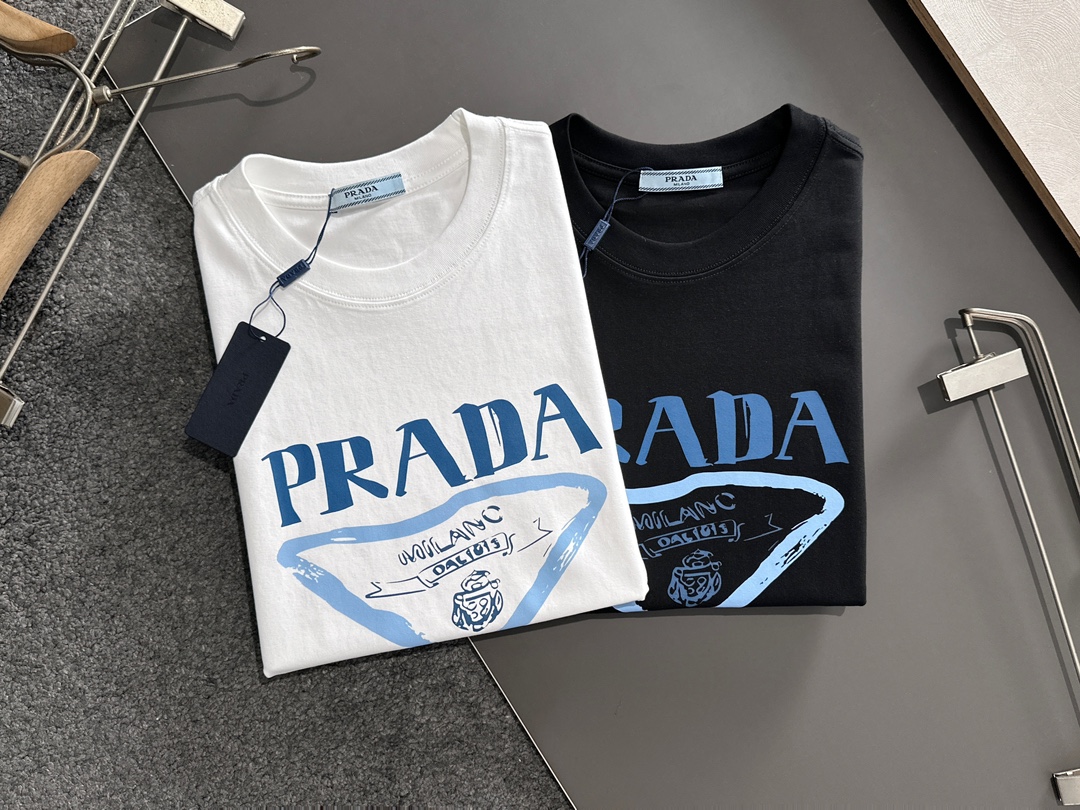 Prada clothing-82