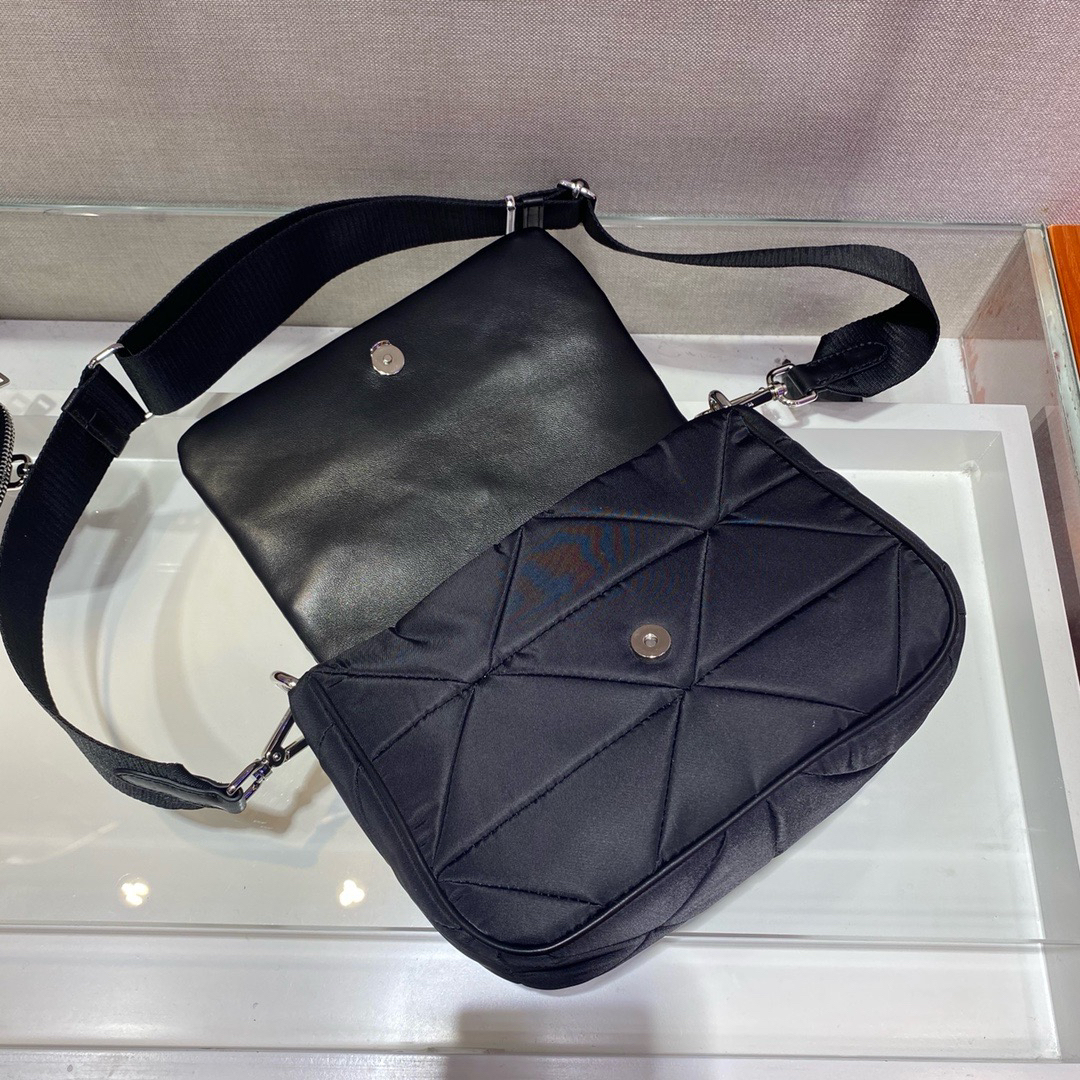 Prada bag-252
