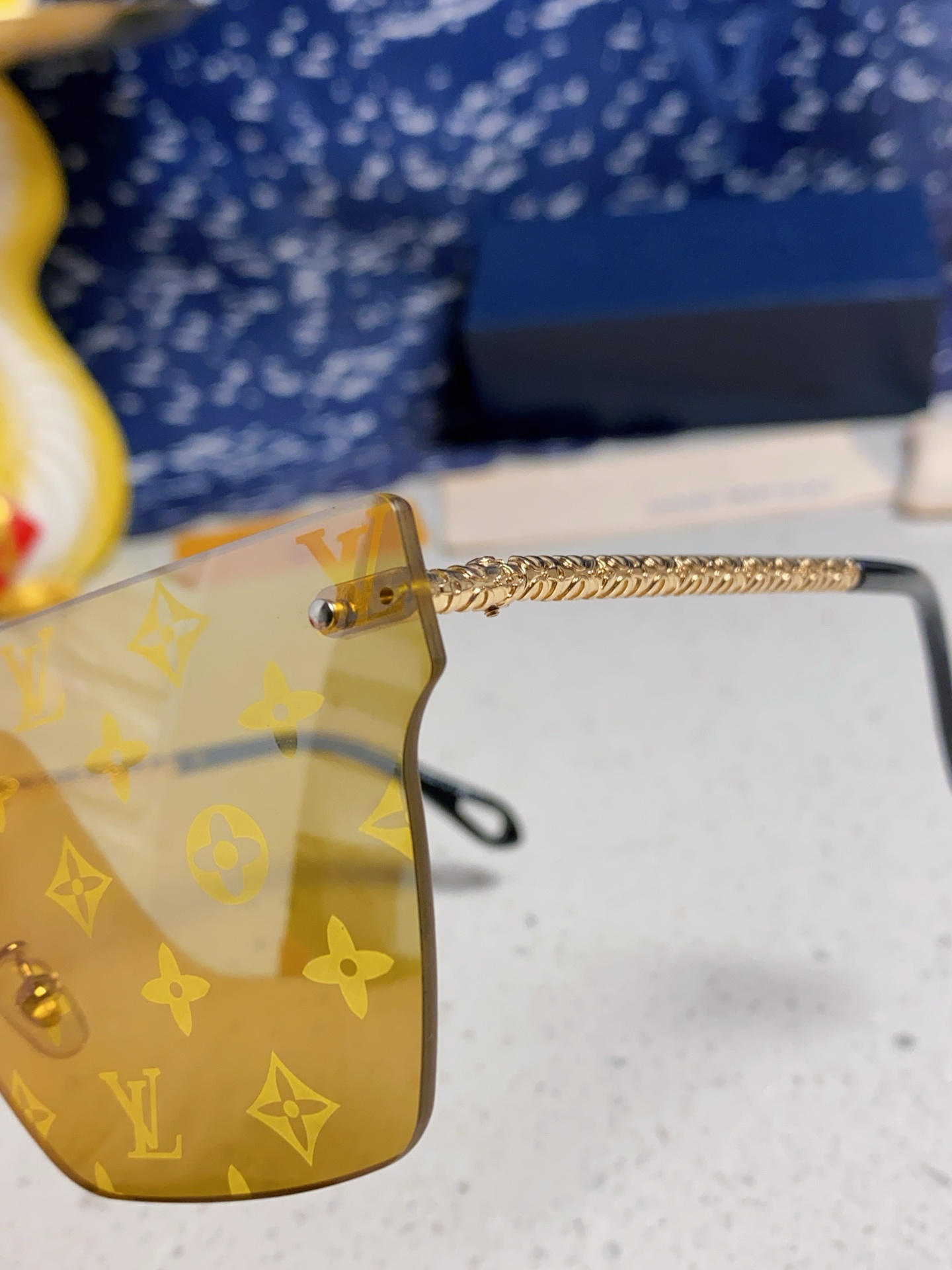 LV glasses-37
