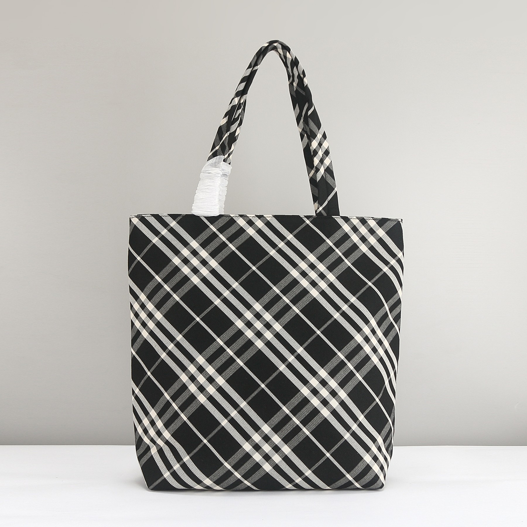Burberry bag-40