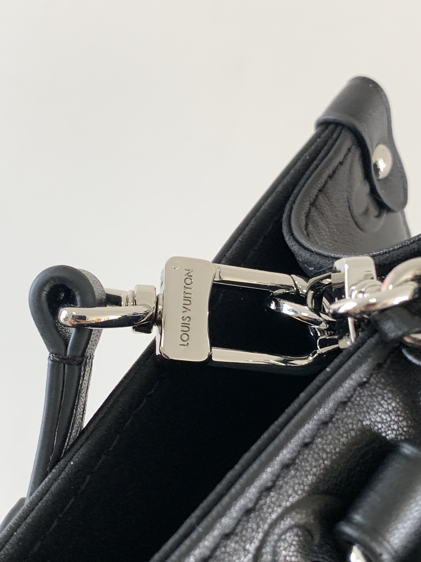 Louis Vuitton bag-37