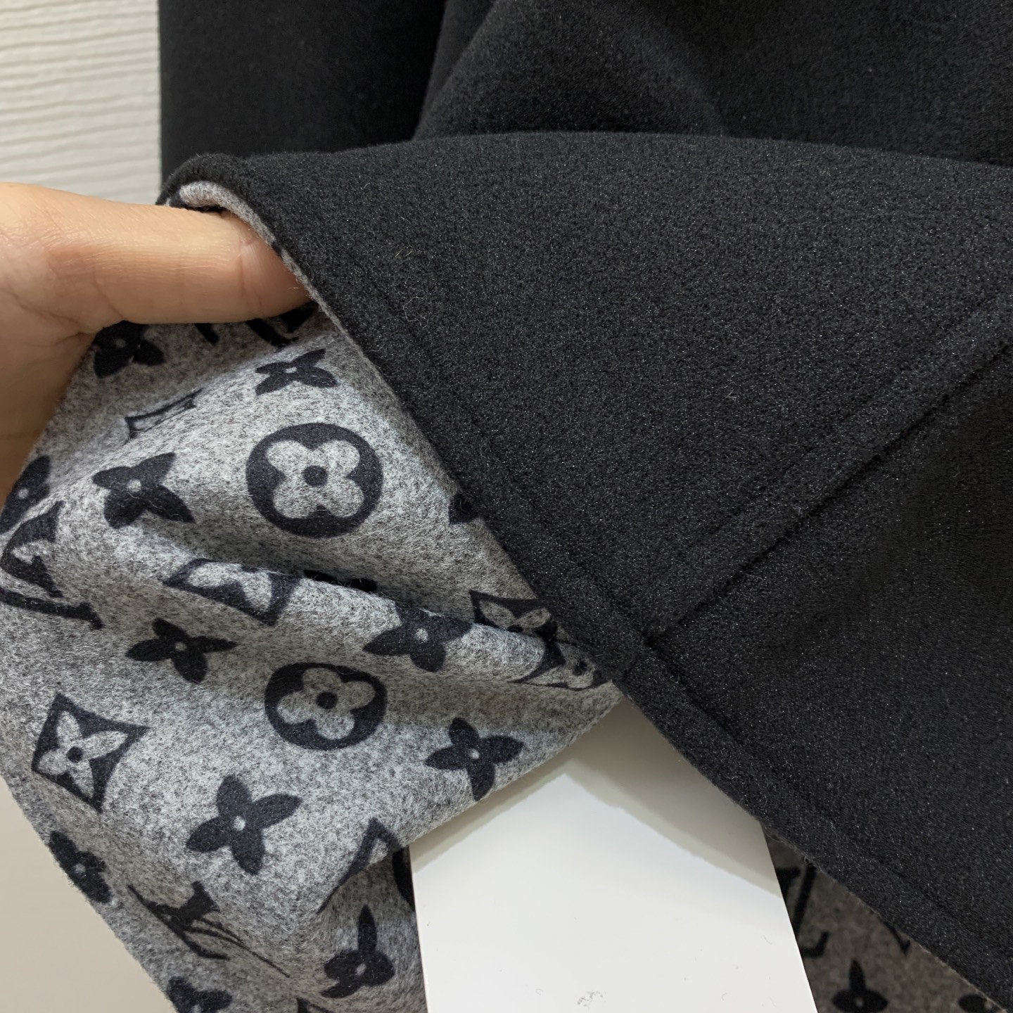 LV Clothing-335