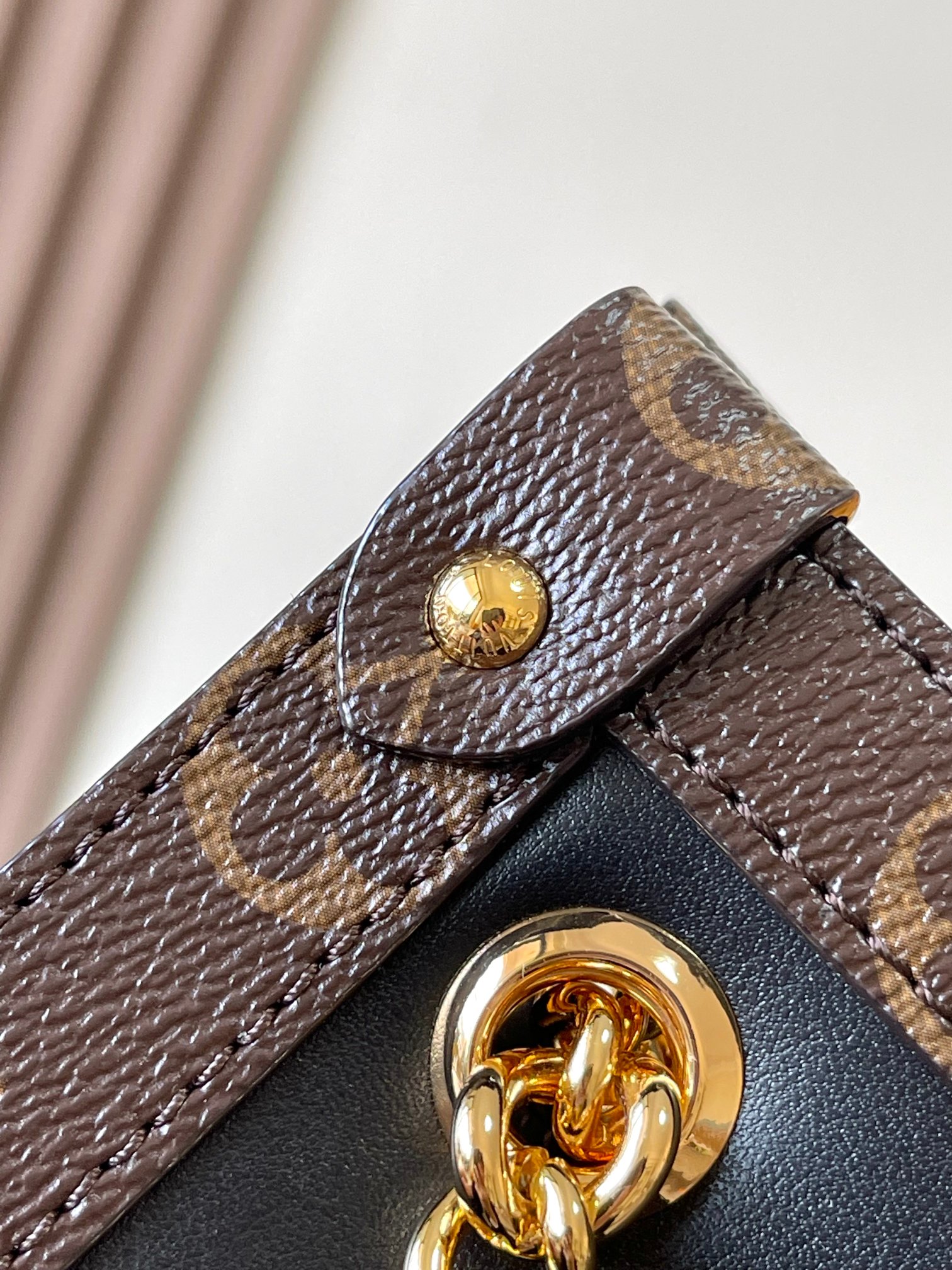 Louis Vuitton bag-206