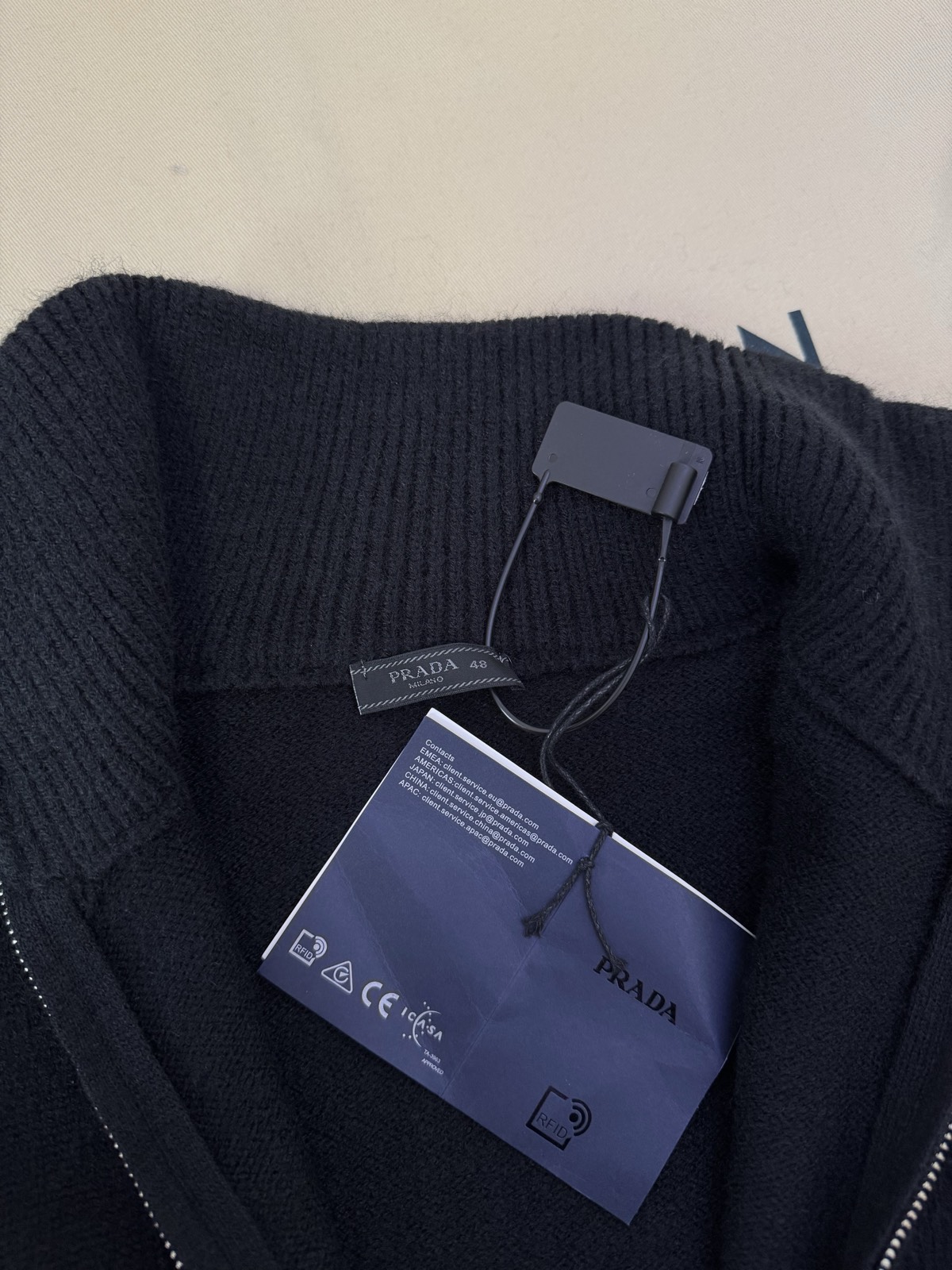 Prada Clothing-359