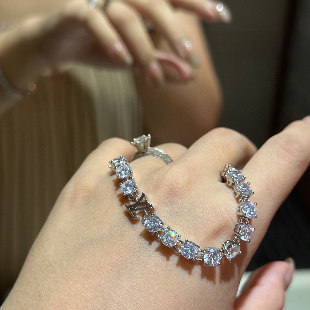 LV Bracelet-51