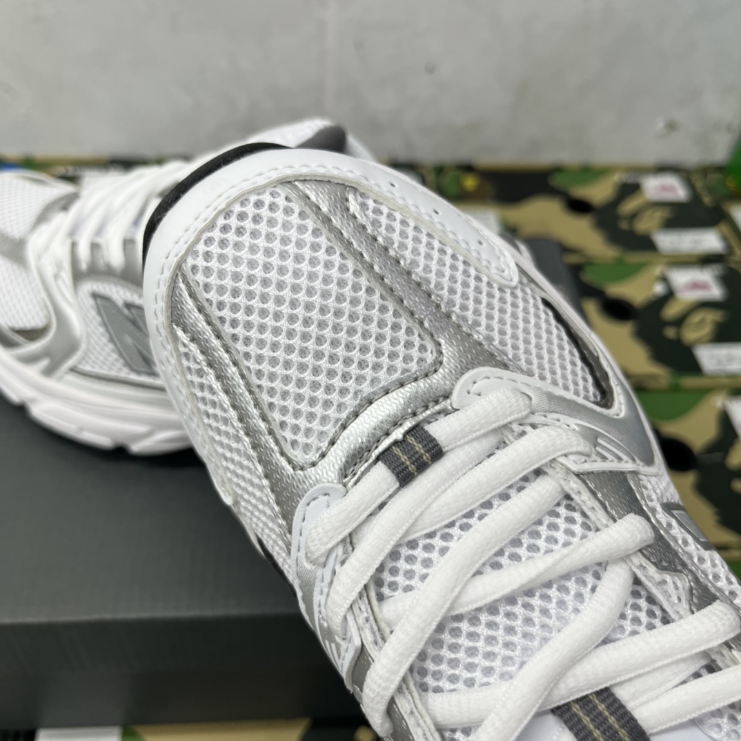 New Balance Sneakers-38