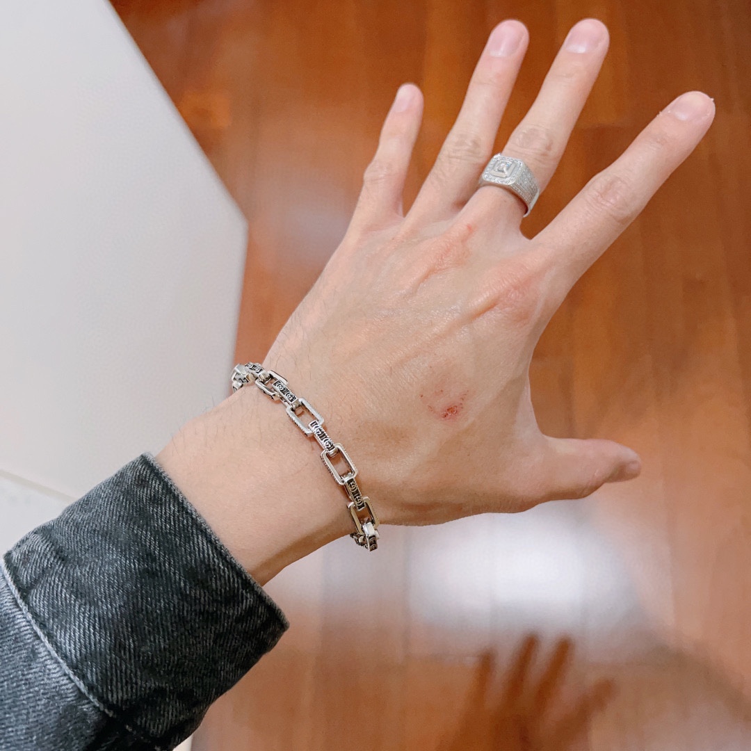 Gucci Bracelet-75