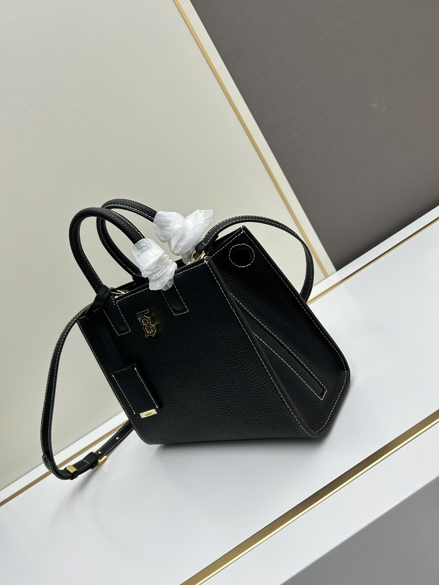 Burberry bag-141