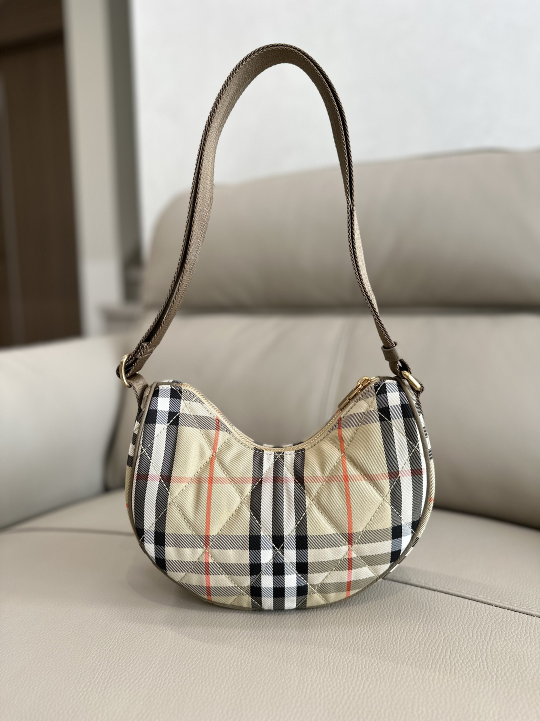 Burberry bag-42