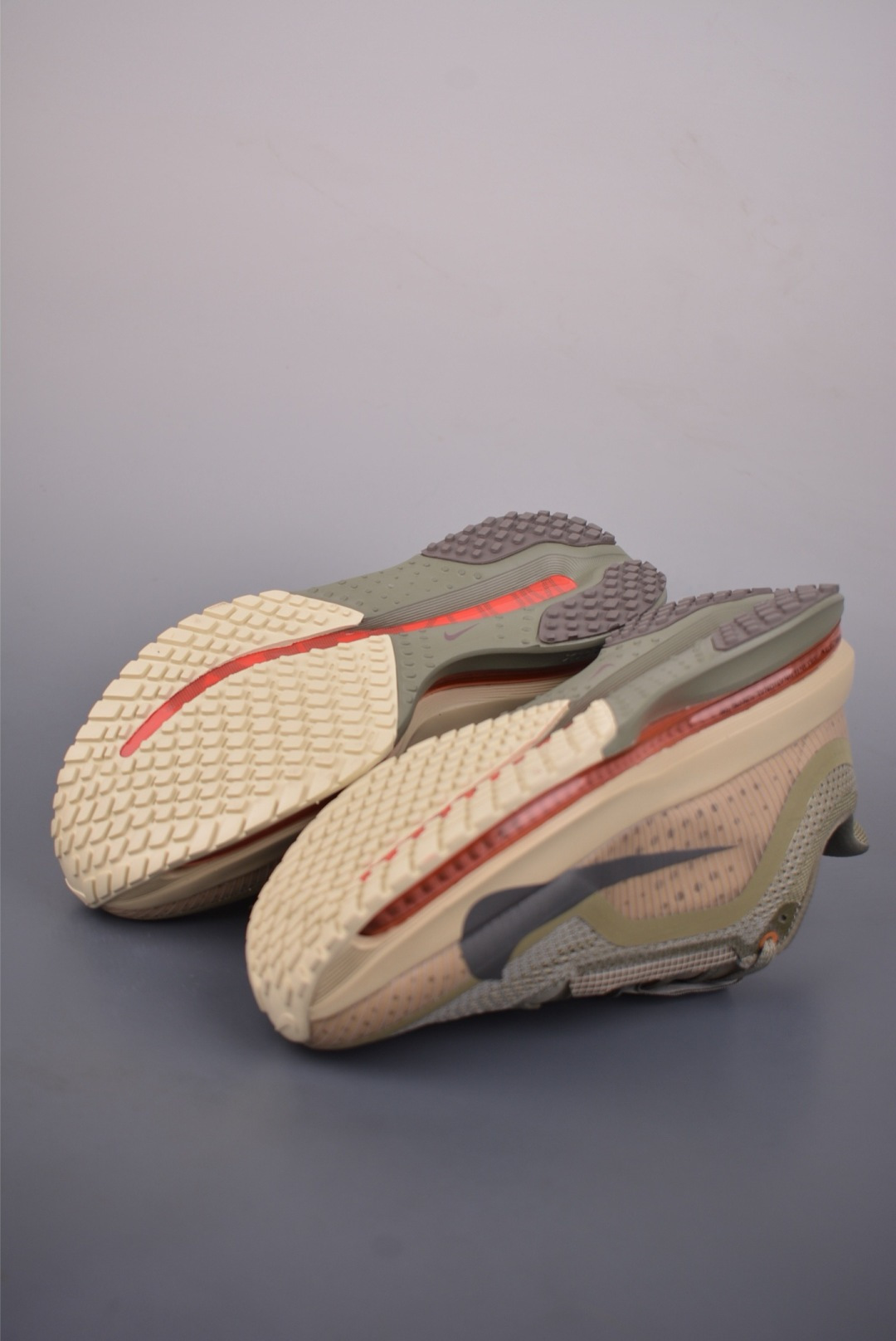 Nike Sneakers-280