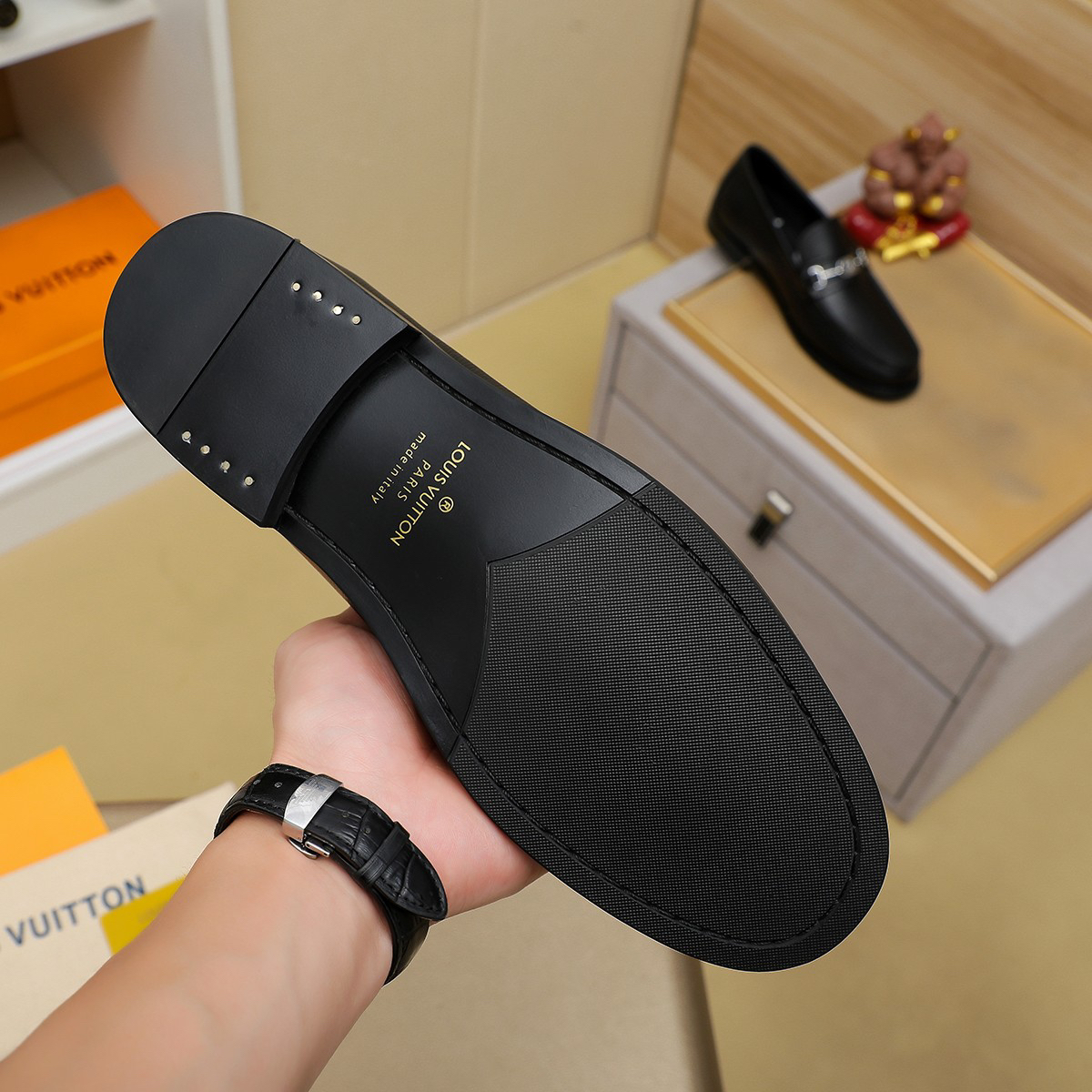LV men's leather shoes-74