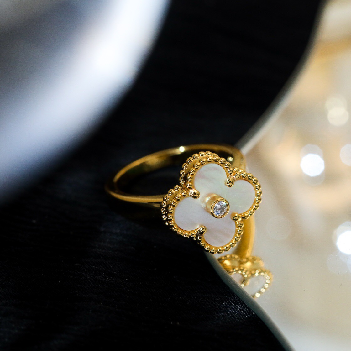 Van Cleef & Arpels ring-69