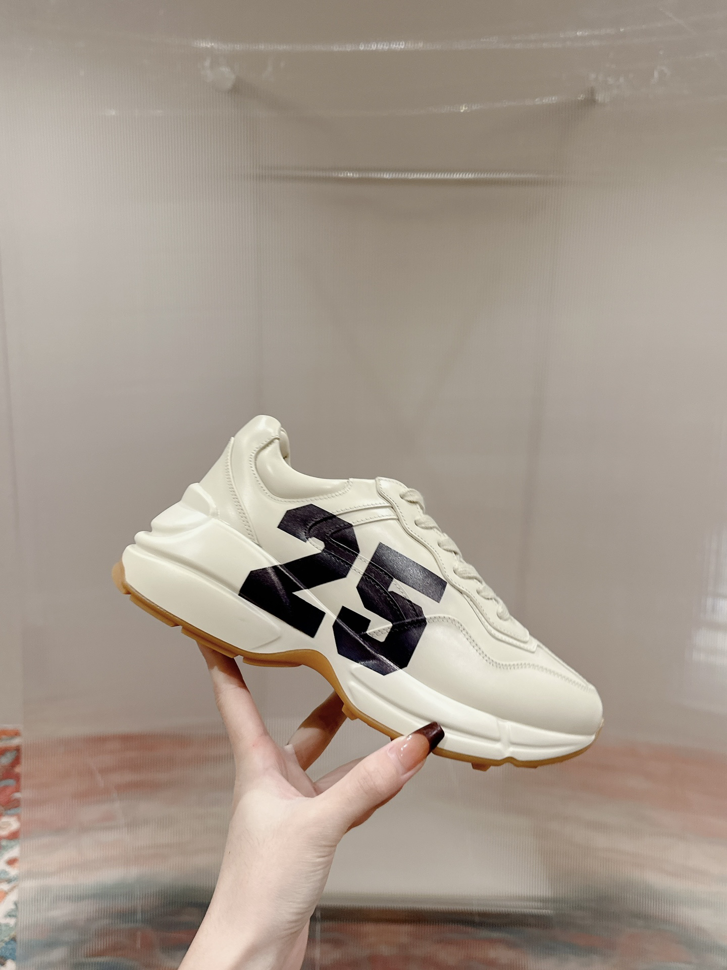 Gucci Sneakers-211