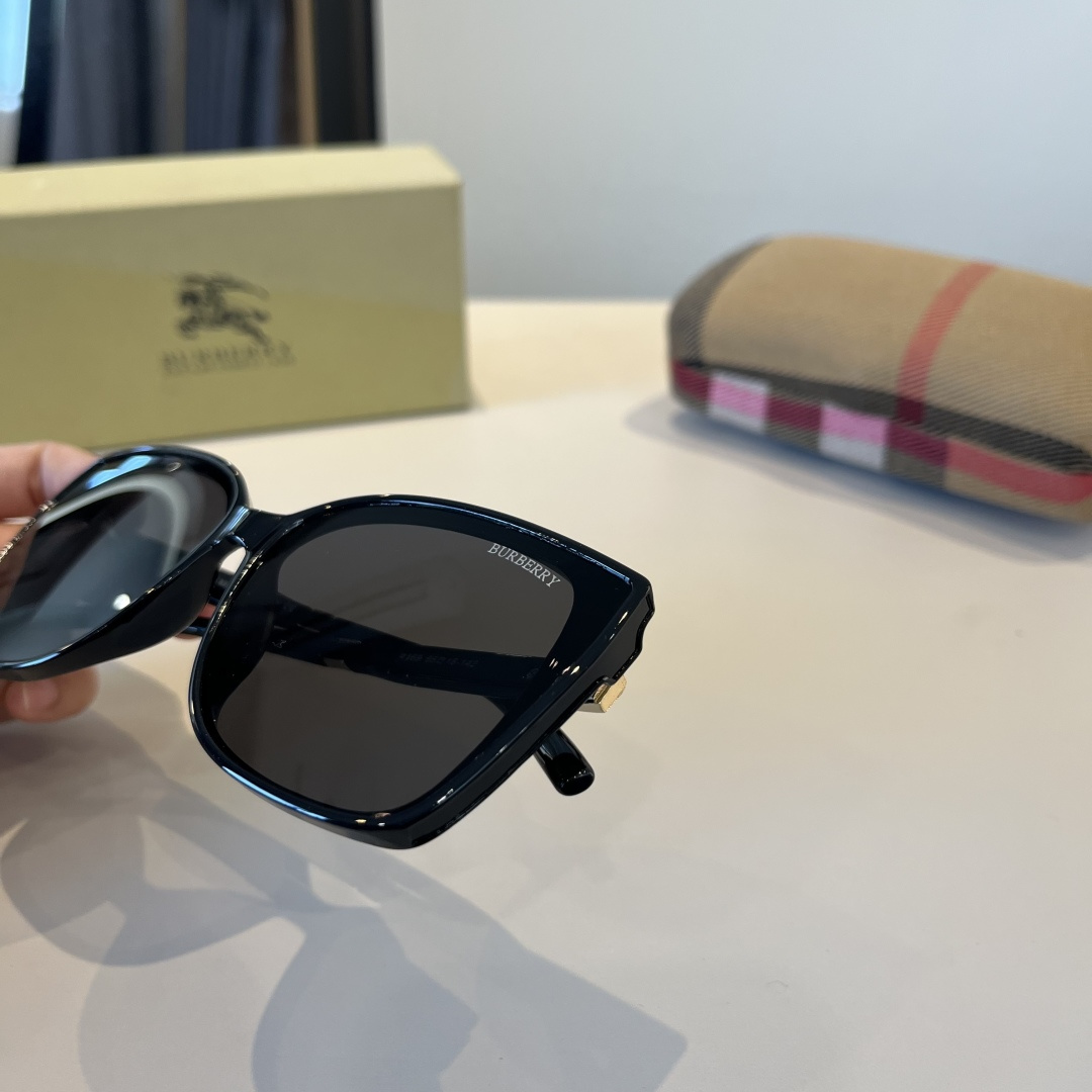 Burberry glasses-76