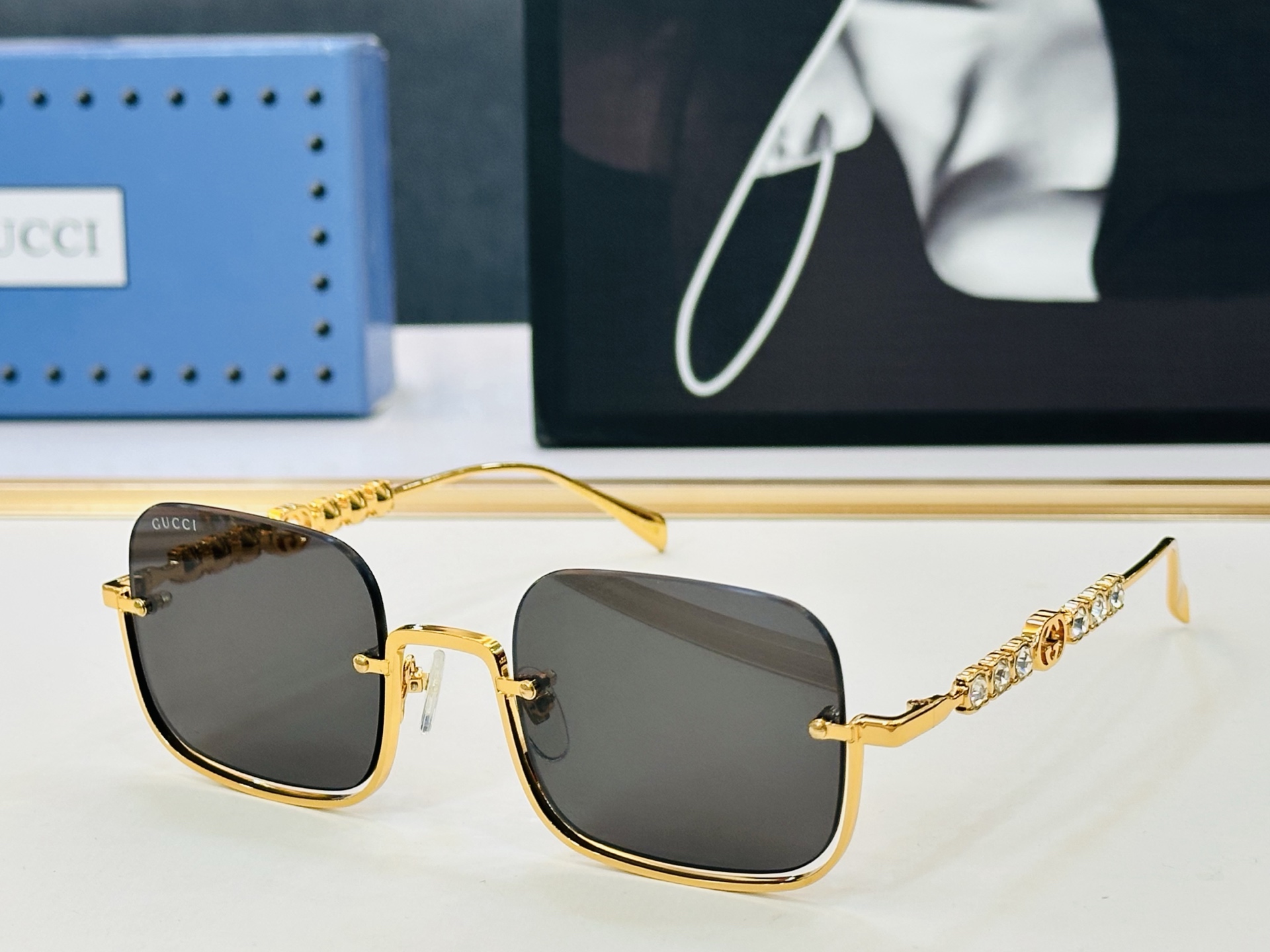 Gucci glasses-70