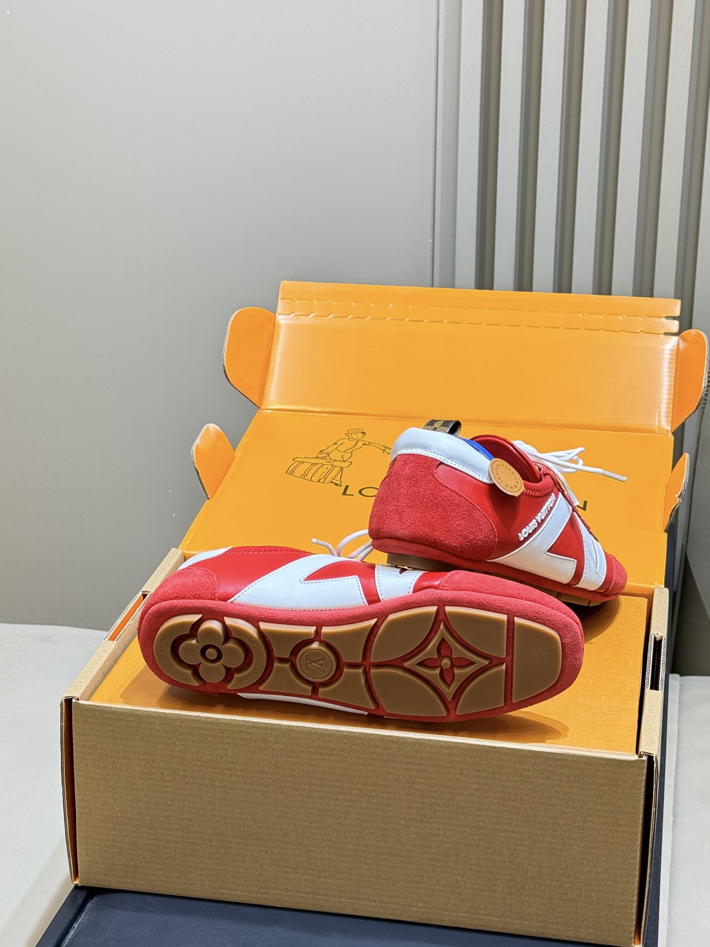 Lv Sneakers-234