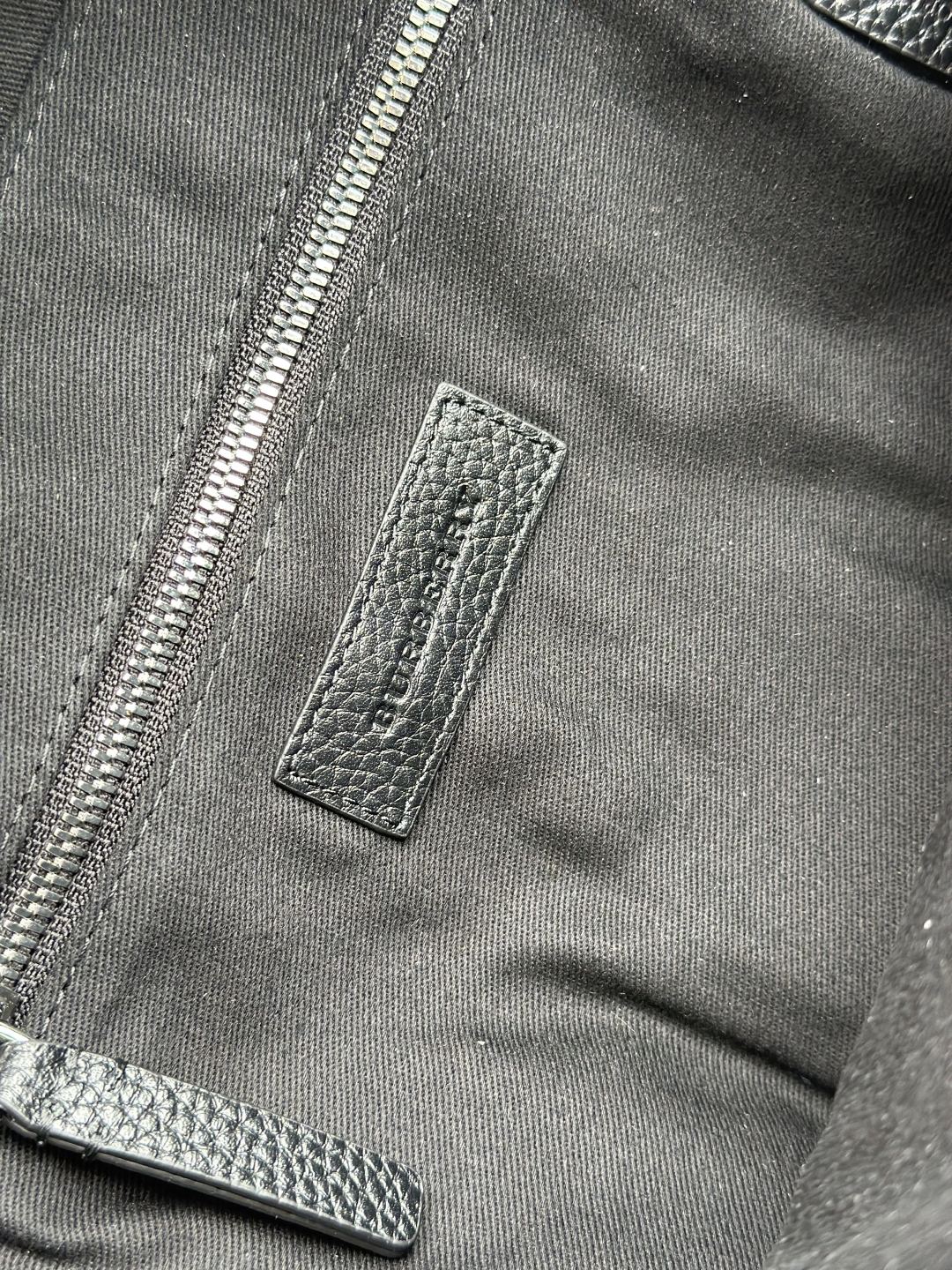 Burberry bag-129