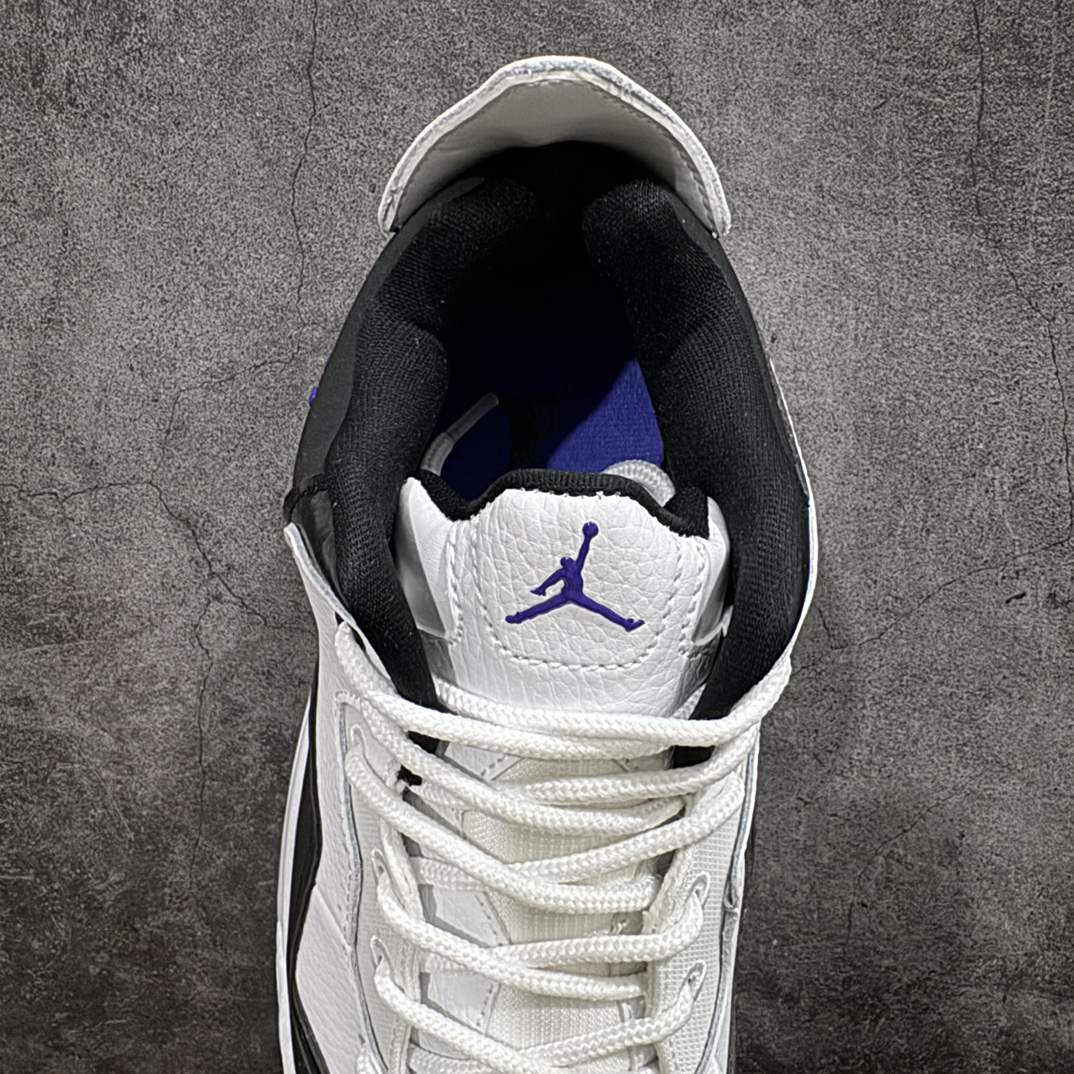 Nike Sneakers-85
