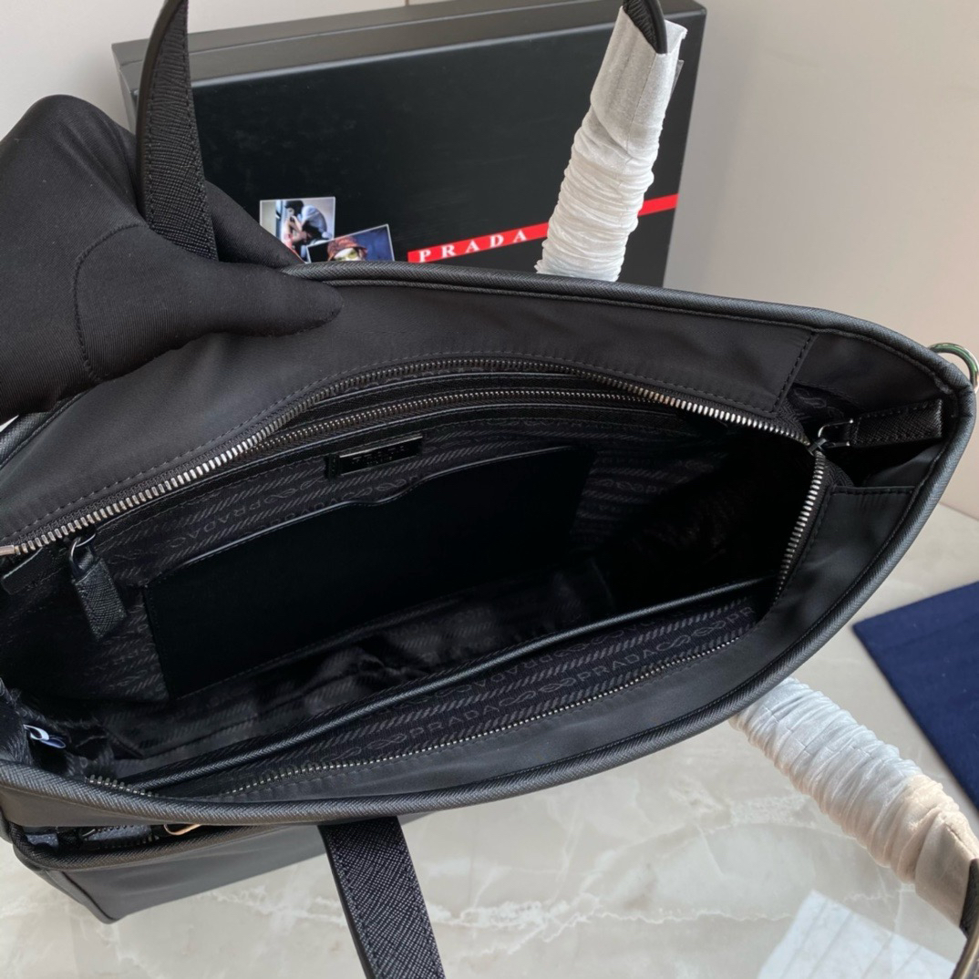 Prada bag-144