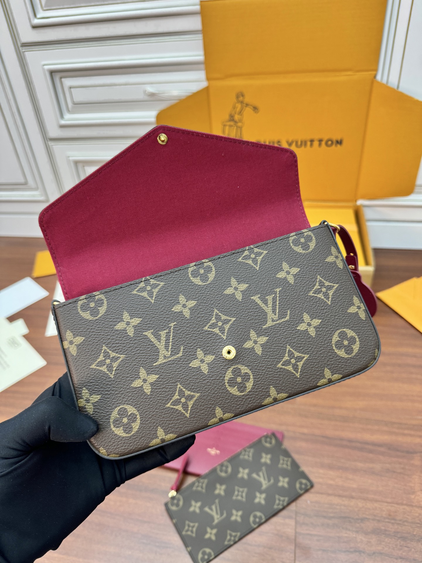 Louis Vuitton bag-80