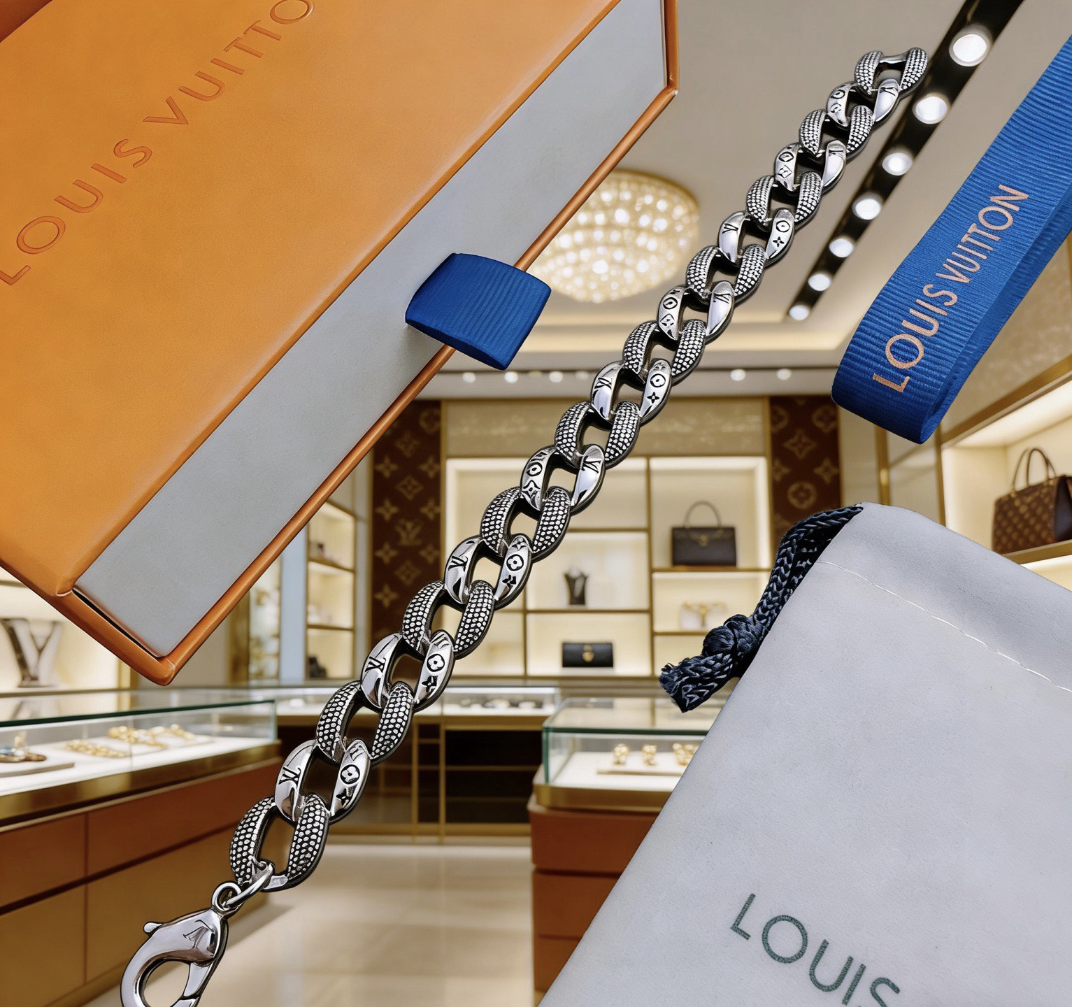 LV Bracelet-89
