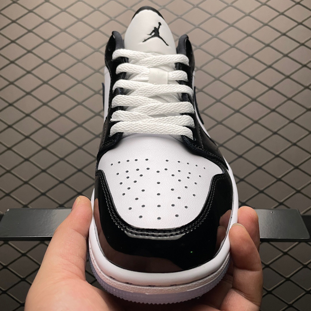 Nike Sneakers-107