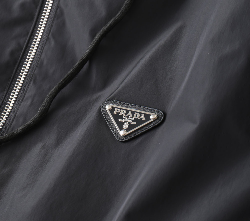 Prada Clothing-392