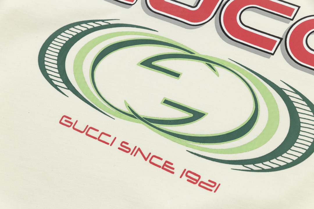 Gucci clothing-74