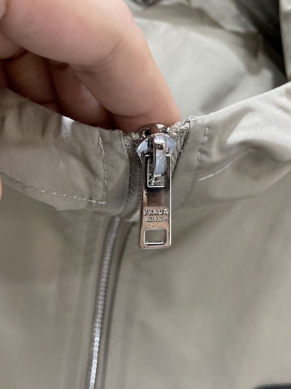 Prada Clothing-106
