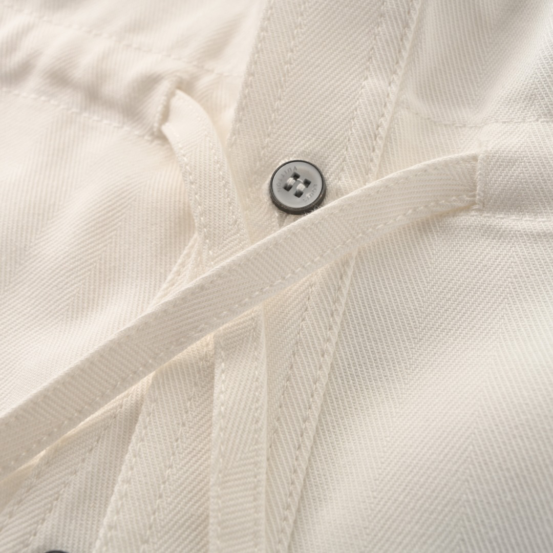 LV Clothing-299