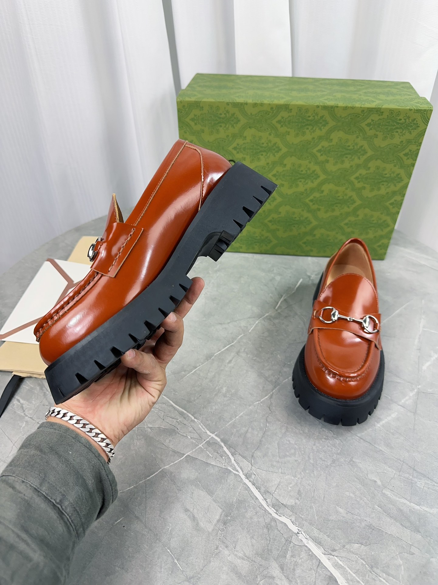 Gucci women's leather shoes-104