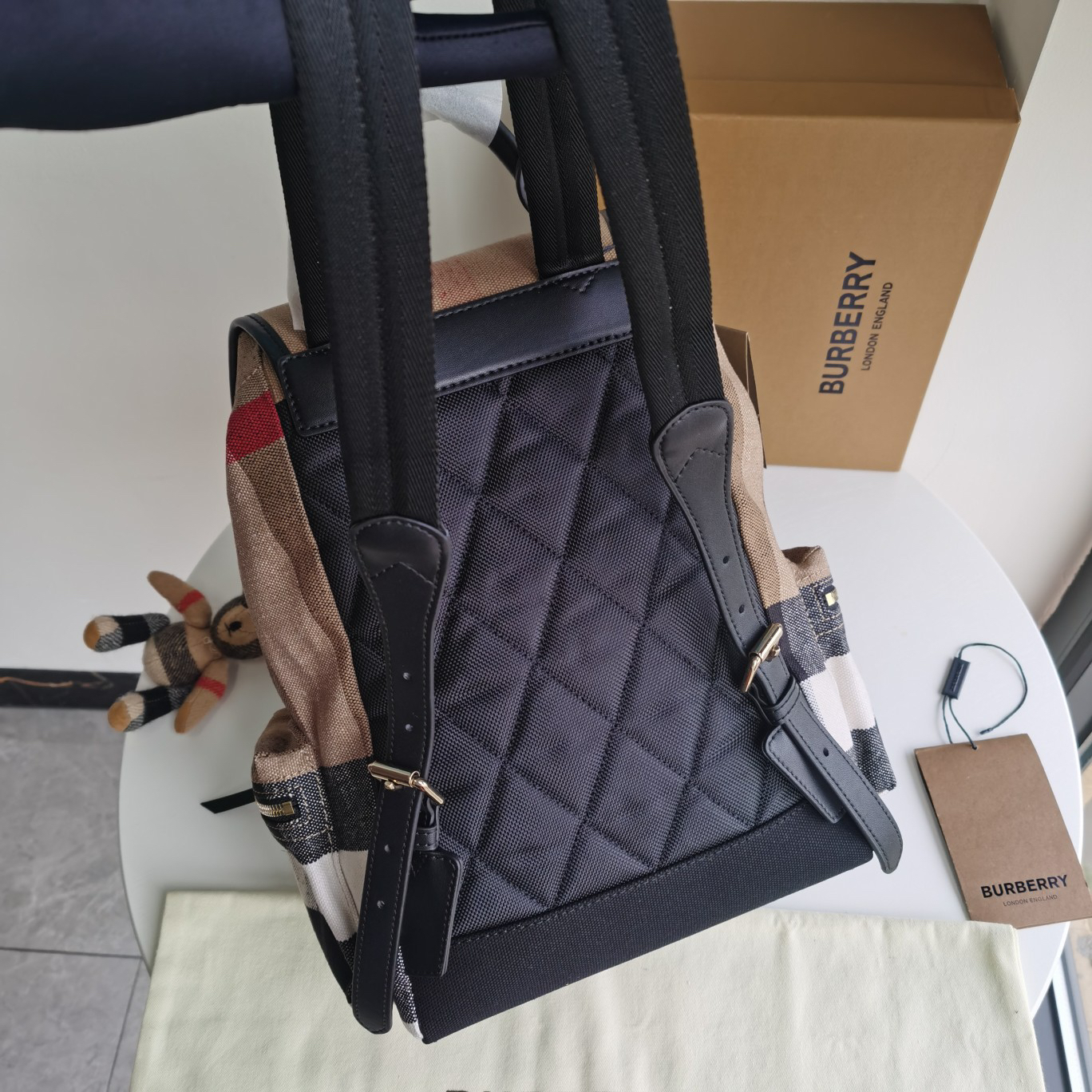 Burberry bag-123