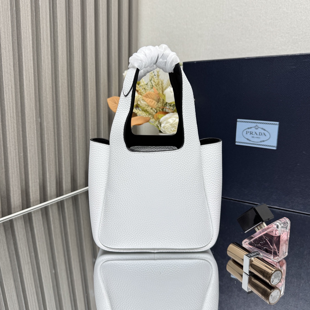 Prada bag-15