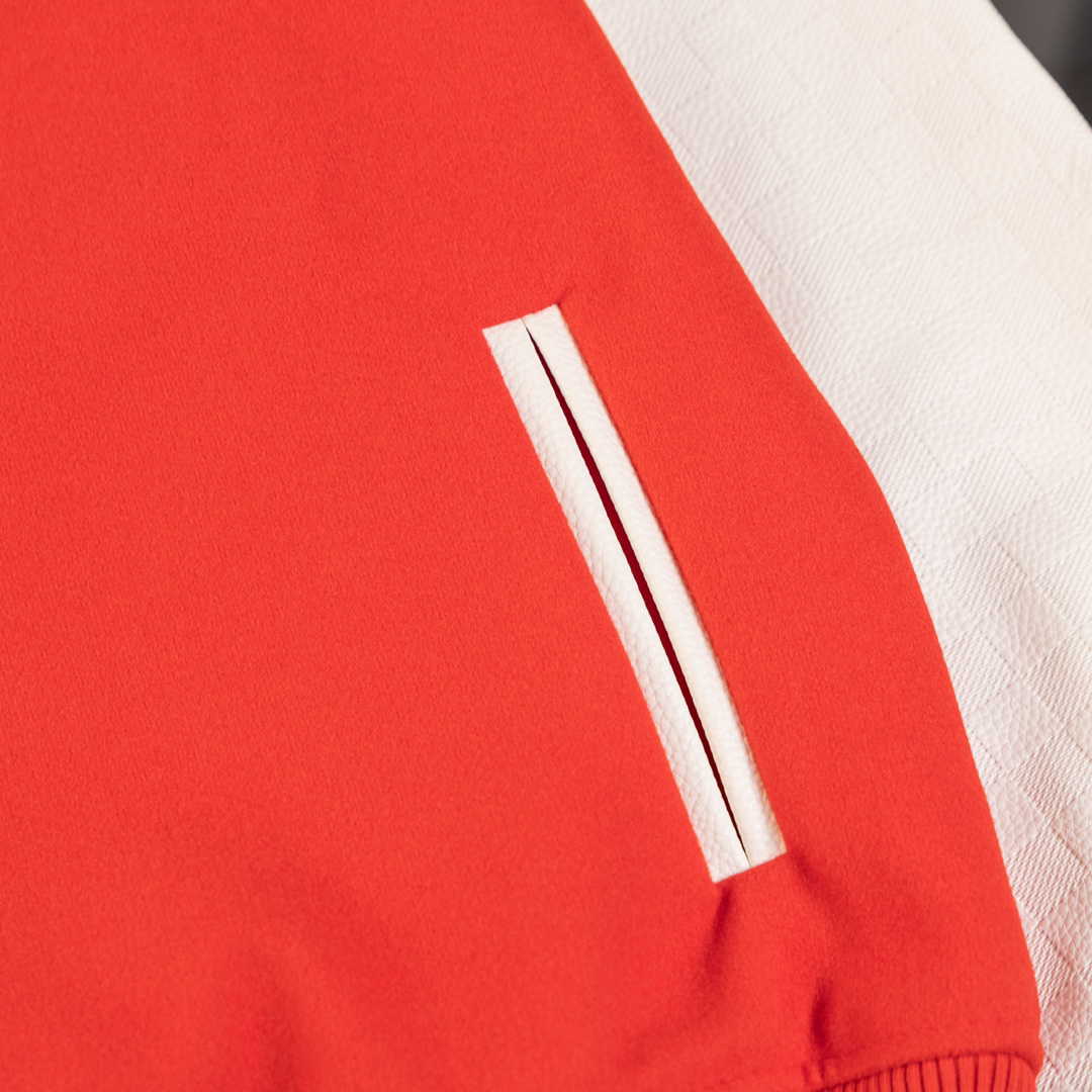 LV Clothing-317