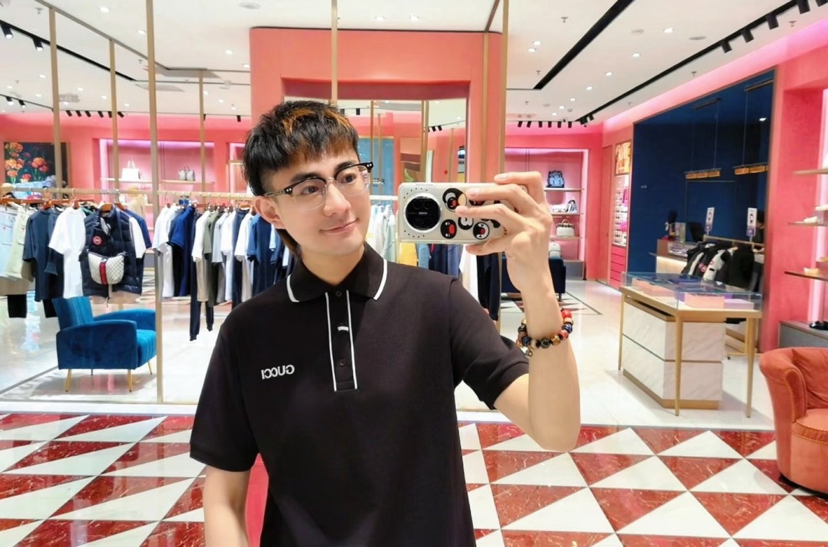 Gucci clothing-128