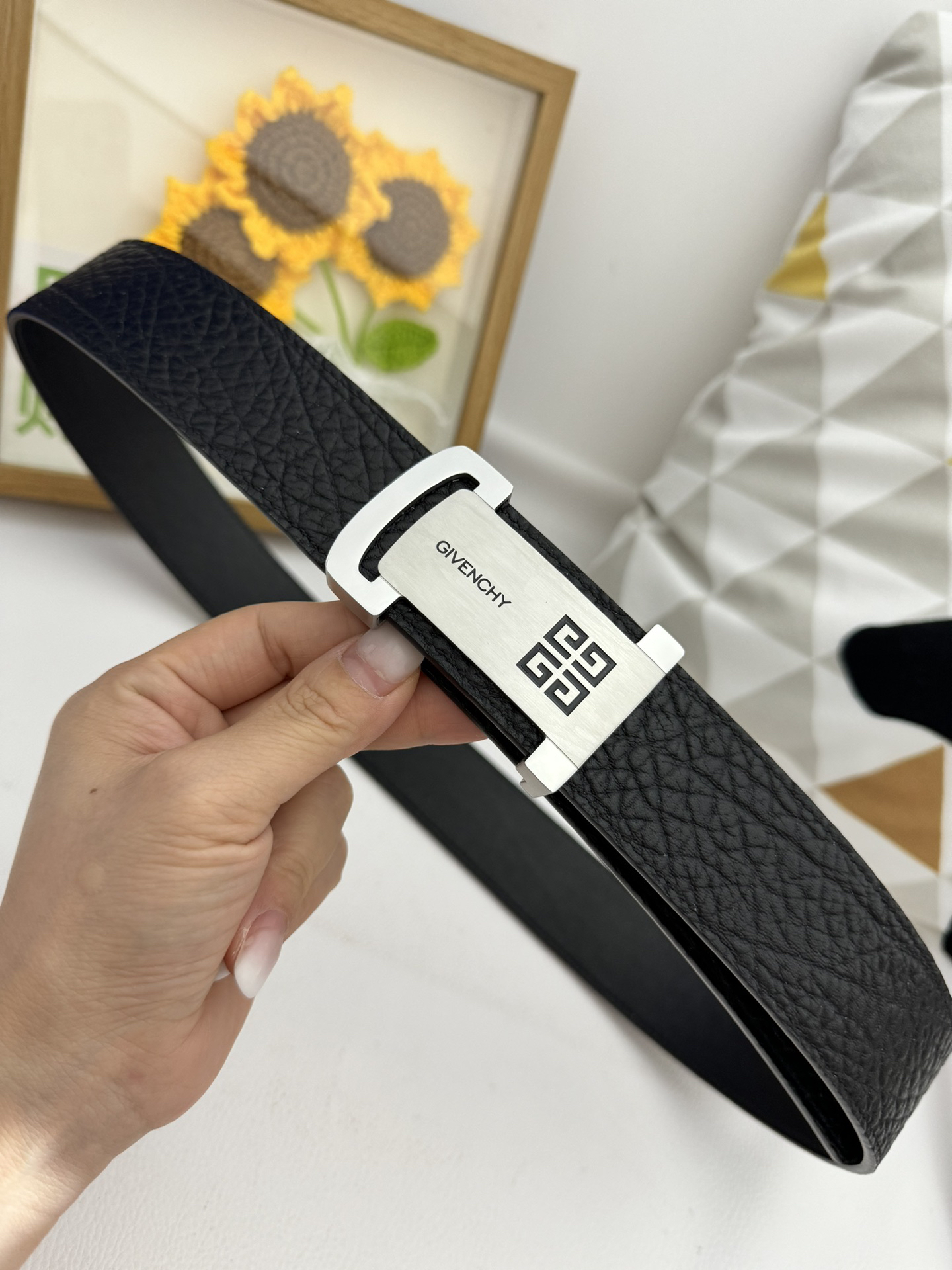 Givenchy belt-132