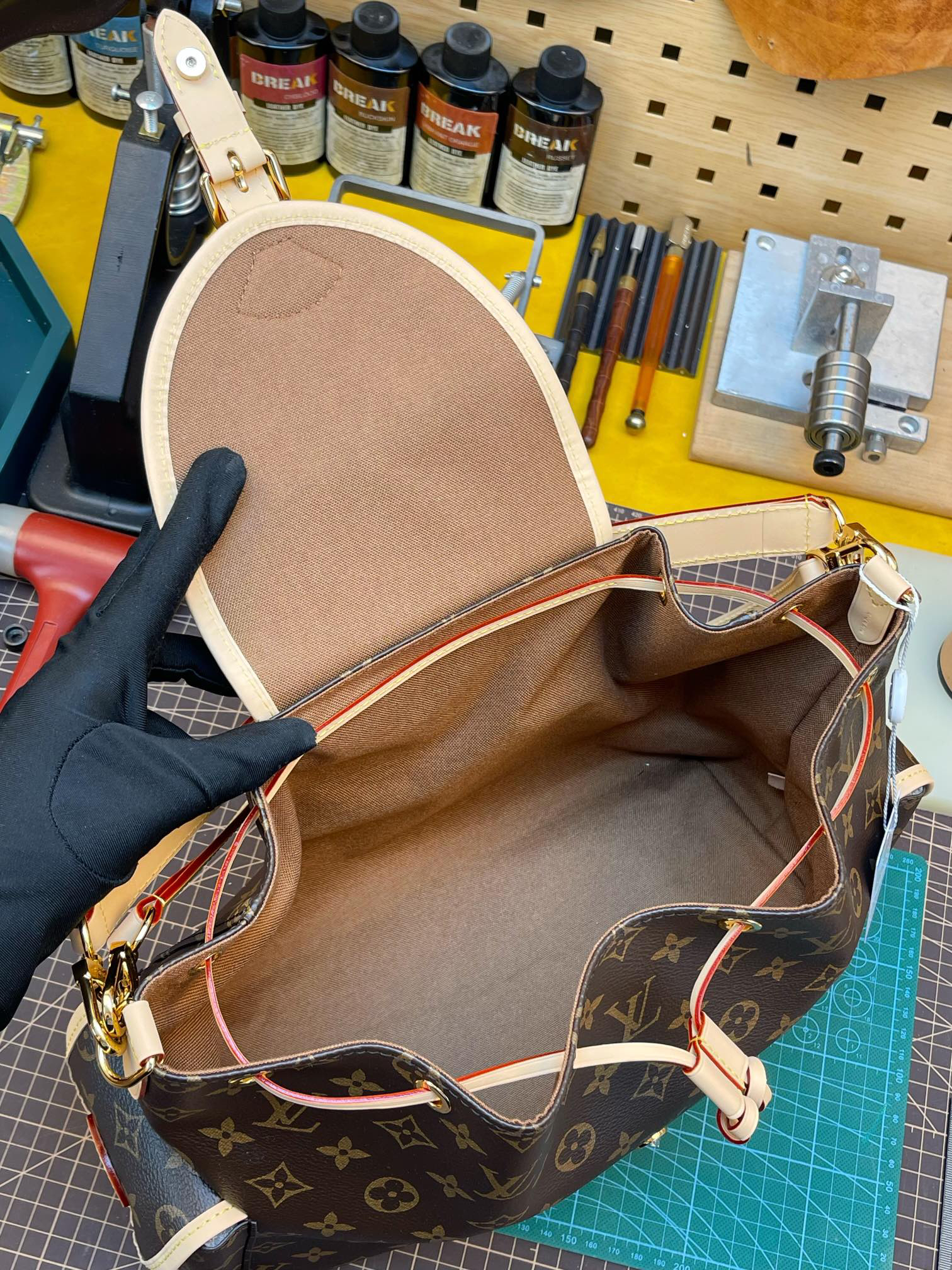 Louis Vuitton bag-18